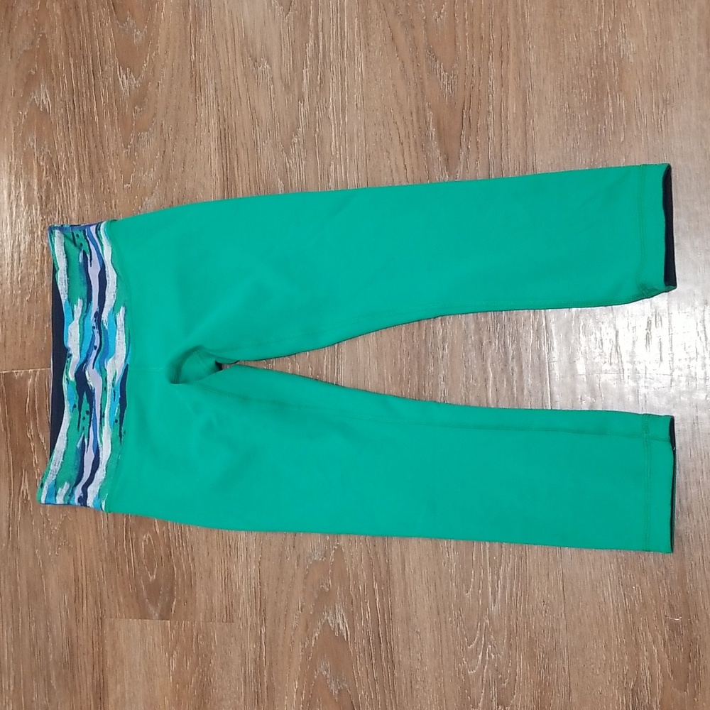 (6) lululemon athletica Cropped Leggings Running Activewear Athletic Sporty Gym